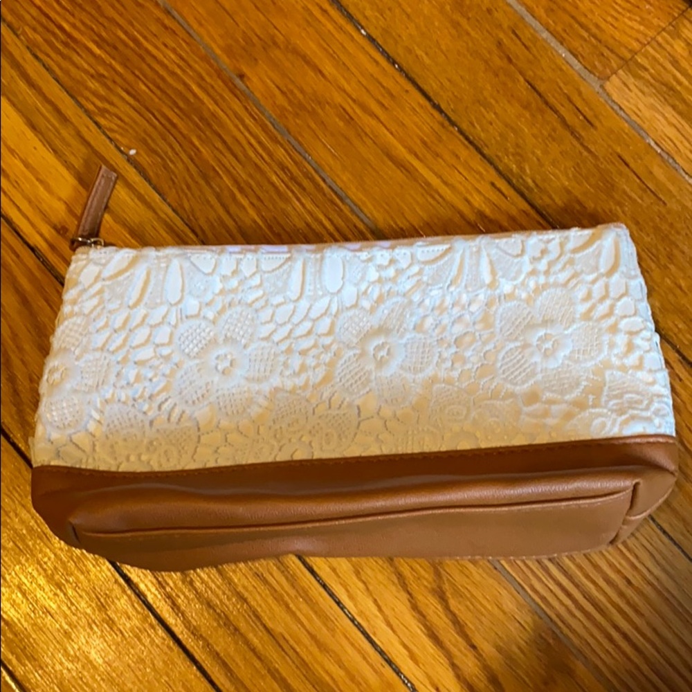 Makeup bag